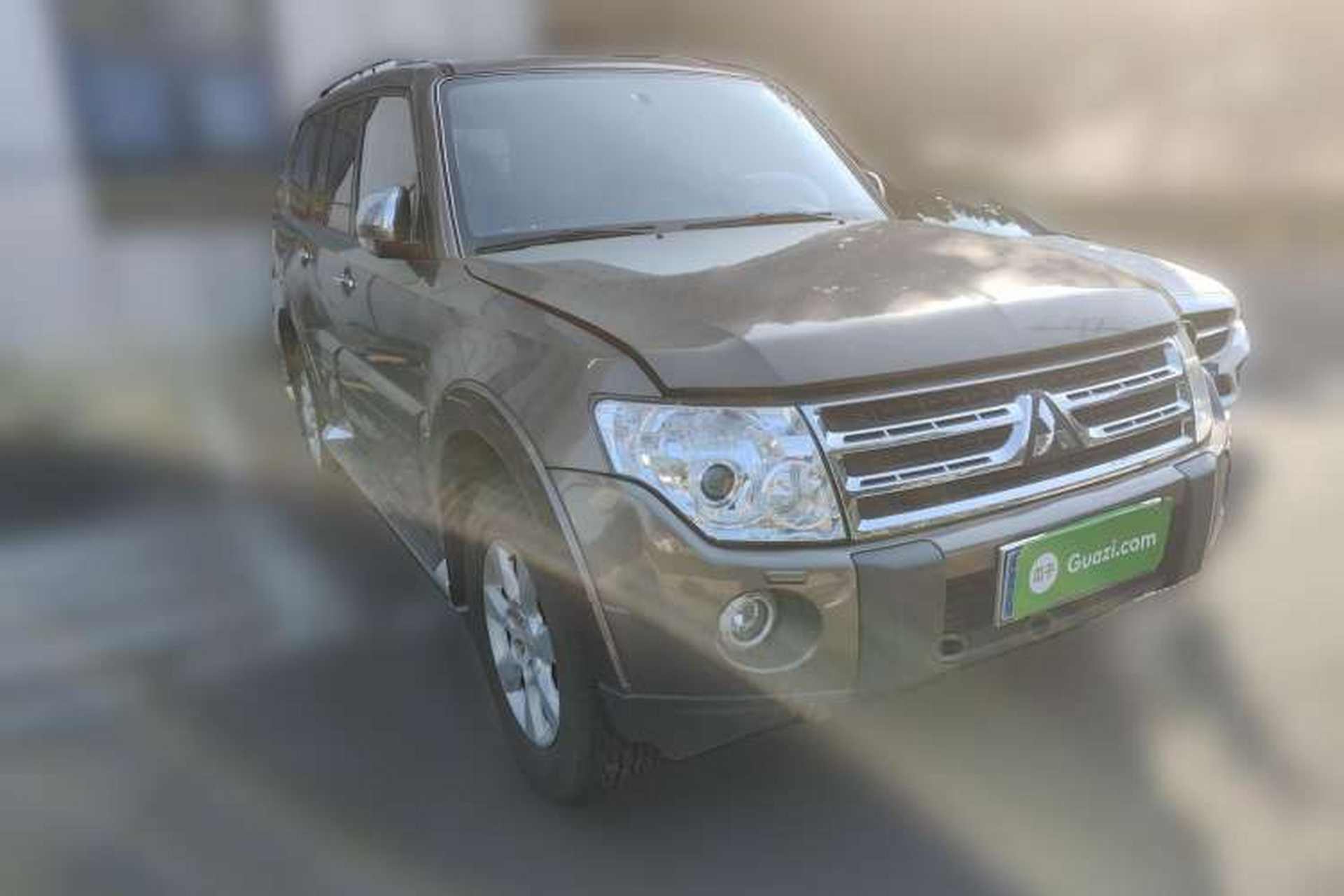 Used Mitsubishi Pajero 2011 3.0L Elite Edition Front Right 45 Deg
