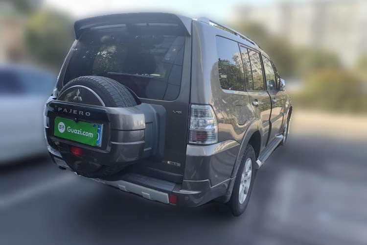 Used Mitsubishi Pajero 2011 3.0L Elite Edition Rear Right 45 Deg