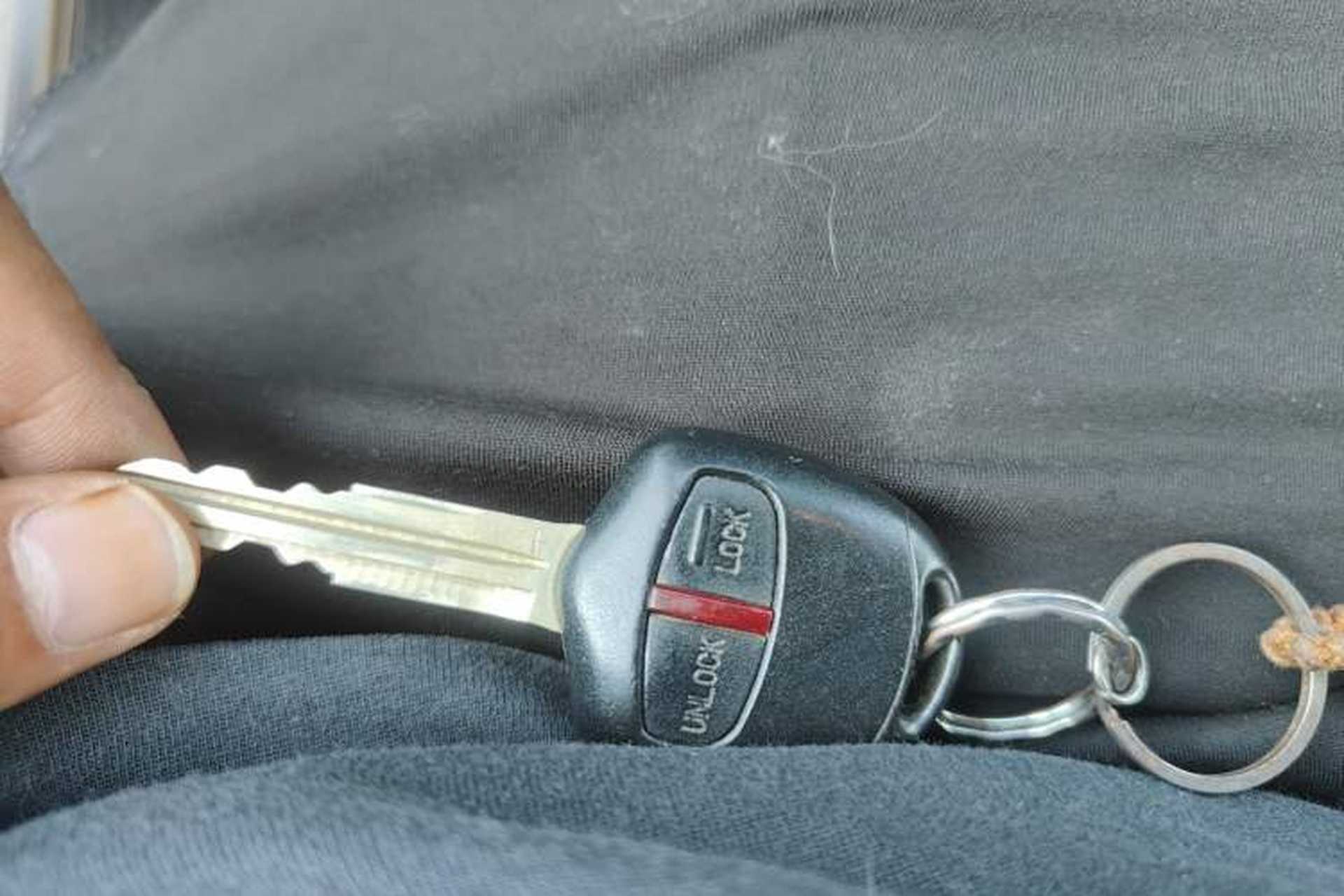 Used Mitsubishi Pajero 2011 3.0L Elite Edition Vehicle Key