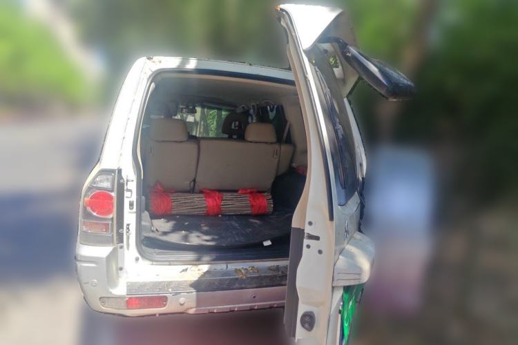 Used Mitsubishi Pajero 2011 V73 3.0L AT GLS Trunk