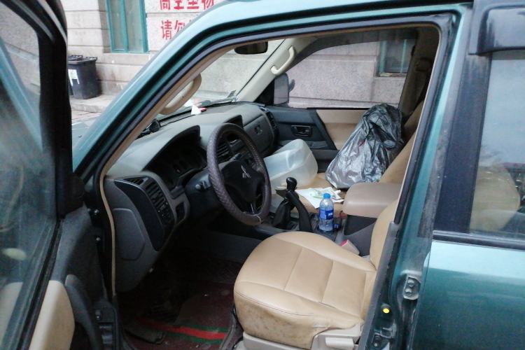 Used Mitsubishi Pajero 2011 V73 3.0L MT GL Driver Seat