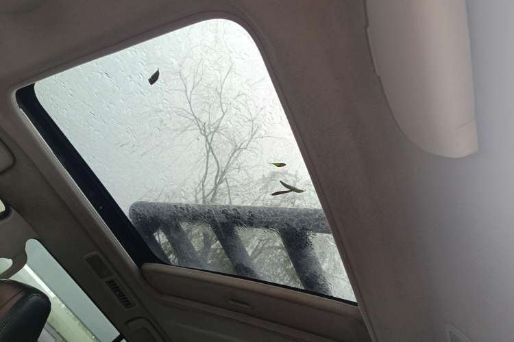 Used Mitsubishi Pajero 2011 3.0L Elite Edition Headliner