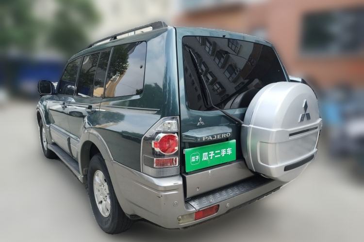 Used Mitsubishi Pajero 2011 V73 3.0L AT GLX Rear Left 45 Deg