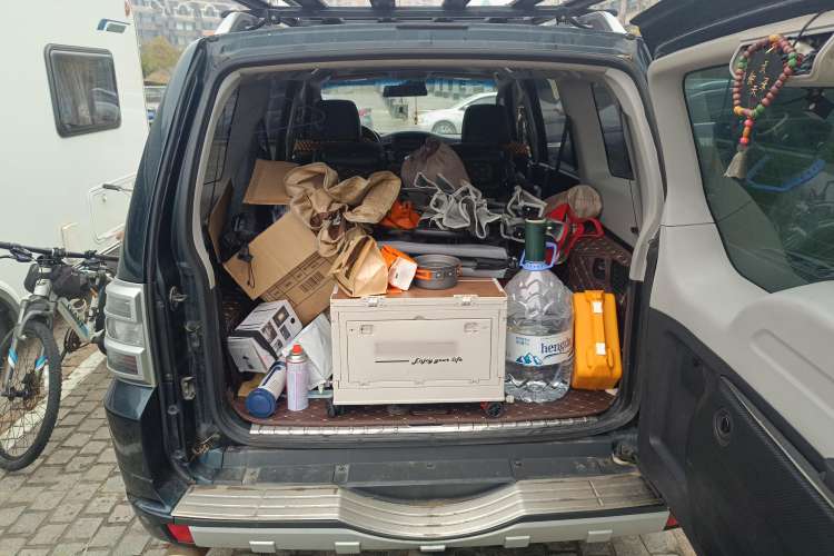 Used Mitsubishi Pajero 2011 3.0L Elite Edition Trunk