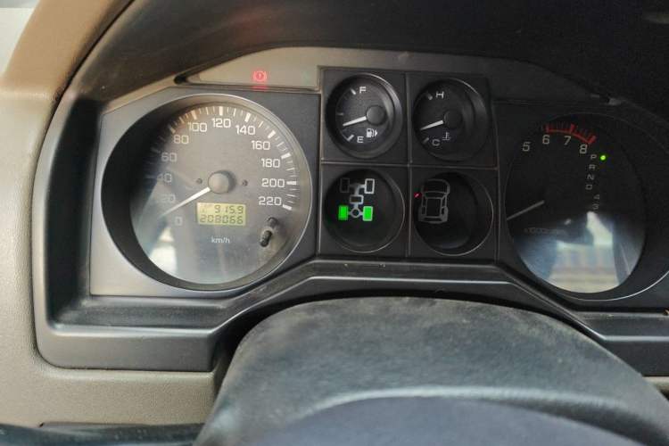 Used Mitsubishi Pajero 2011 V73 3.0L AT GLX Odometer Close Up