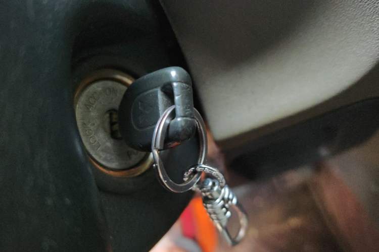 Used Mitsubishi Pajero 2011 V73 3.0L AT GLX Vehicle Key