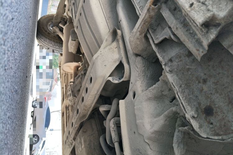 Used Mitsubishi Pajero 2011 V73 3.0L AT GLX Chassis Front Right