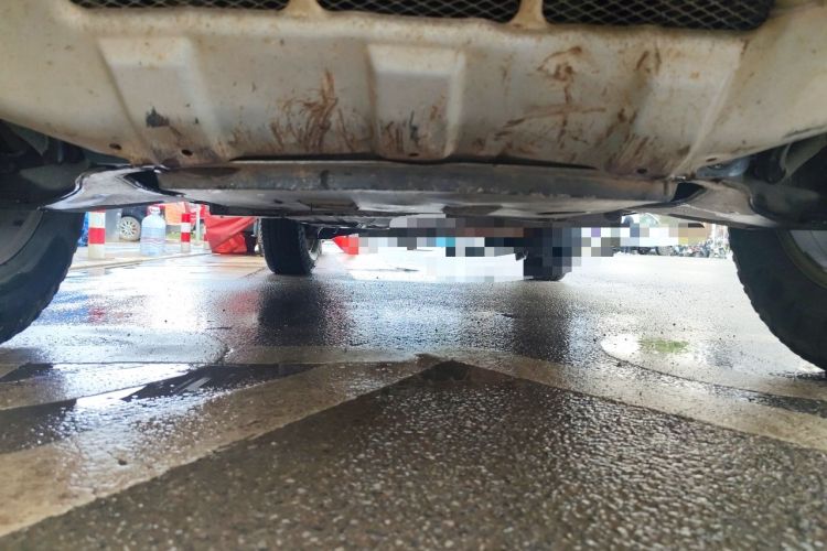 Used Mitsubishi Pajero 2011 3.0L Elite Edition Chassis Front