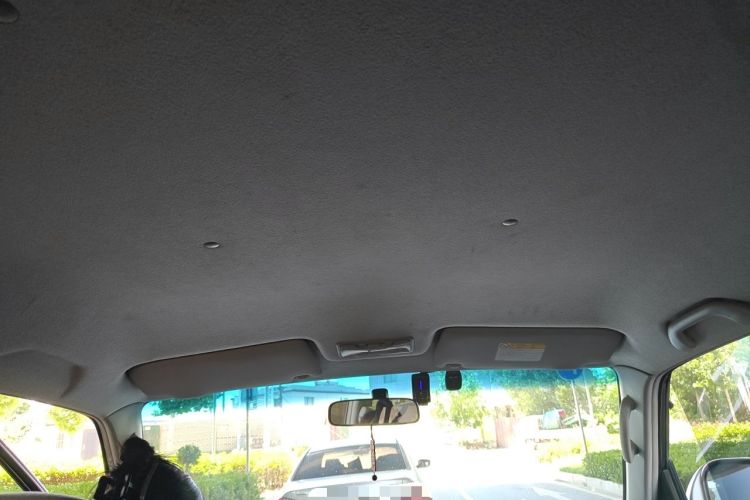 Used Mitsubishi Pajero 2011 V73 3.0L AT GLX Headliner