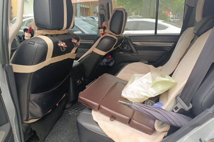 Used Mitsubishi Pajero 2011 3.0L Elite Edition Left Rear Seat