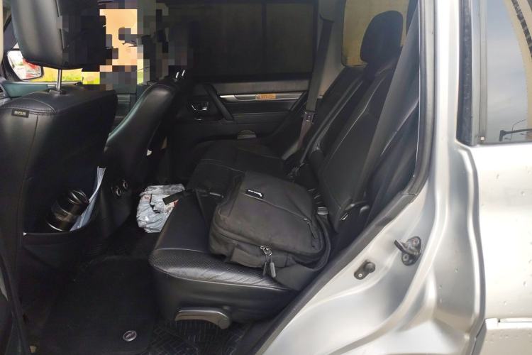 Used Mitsubishi Pajero 2011 3.0L Elite Edition Left Rear Seat