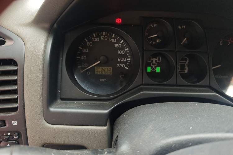 Used Mitsubishi Pajero 2011 V73 3.0L MT GL Odometer Close Up