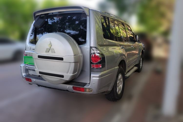 Used Mitsubishi Pajero 2011 V73 3.0L MT GL Rear Right 45 Deg