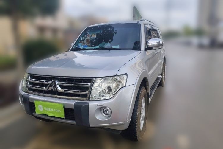 Used Mitsubishi Pajero 2011 3.0L Elite Edition Guazi used car, China used car export, Used car for sale, Used  cars, Cheapest cars for sale