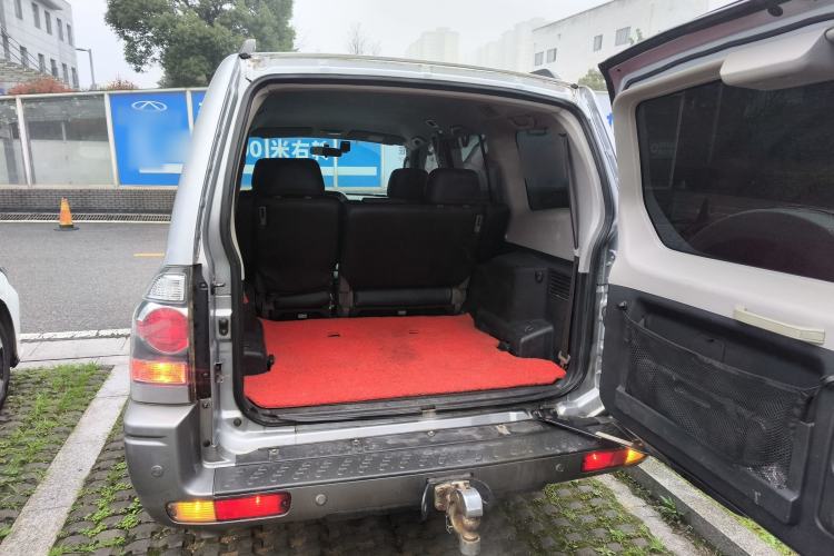 Used Mitsubishi Pajero 2011 V73 3.0L AT GLX Trunk