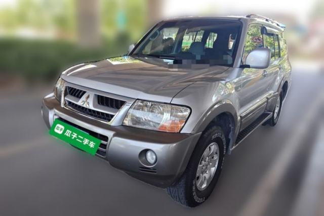 Used Mitsubishi Pajero 2011 V73 3.0L AT GLX