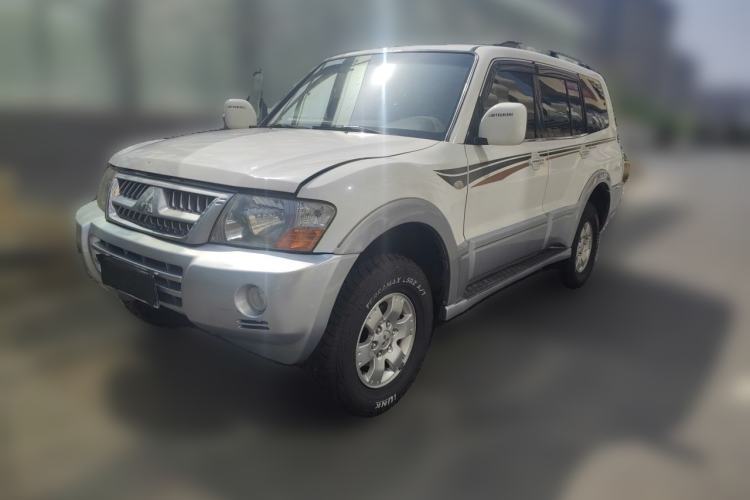 Ojetý Mitsubishi Pajero 2011 V73 3.0L AT GLX Guazi used car, China used car export, Used car for sale, Used  cars, Cheapest cars for sale