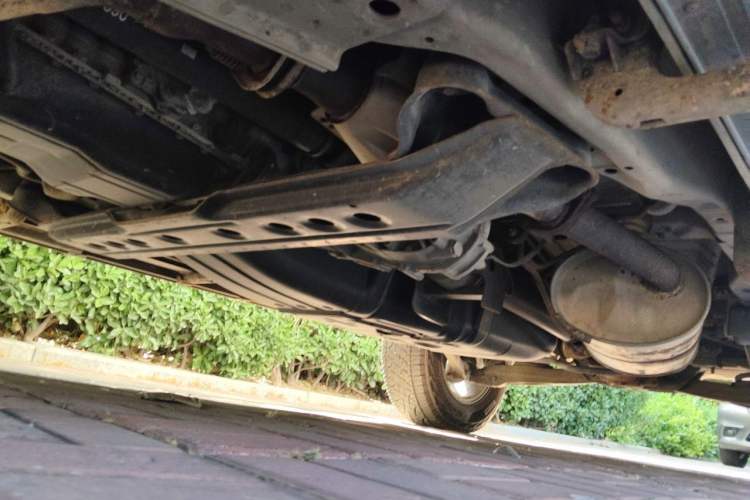 Used Mitsubishi Pajero 2011 3.0L Elite Edition Chassis Front Left