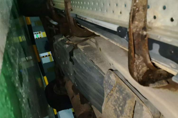 Used Mitsubishi Pajero 2011 V73 3.0L MT GL Chassis Front Right