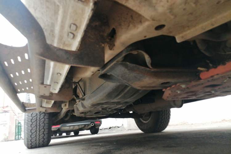 Used Mitsubishi Pajero 2011 V73 3.0L MT GL Chassis Front Right