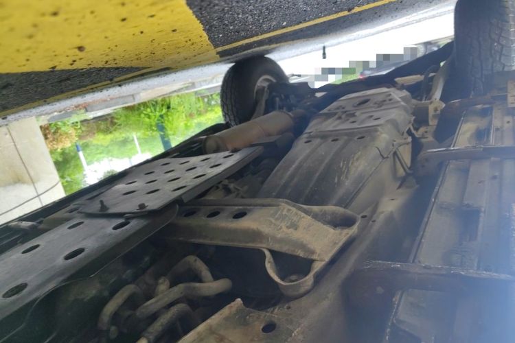 Used Mitsubishi Pajero 2011 V73 3.0L AT GLX Chassis Front Right