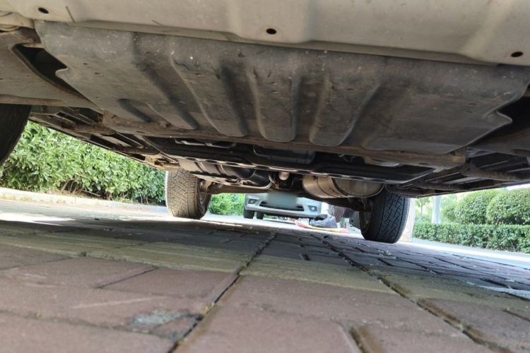 Used Mitsubishi Pajero 2011 3.0L Elite Edition Chassis Front