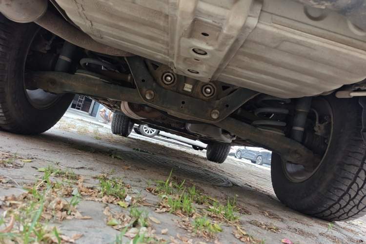 Used Mitsubishi Pajero 2011 3.0L Elite Overdrive Edition Chassis Rear