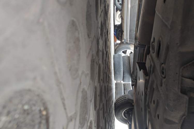 Used Mitsubishi Pajero 2011 V73 3.0L MT GL Chassis Rear Right