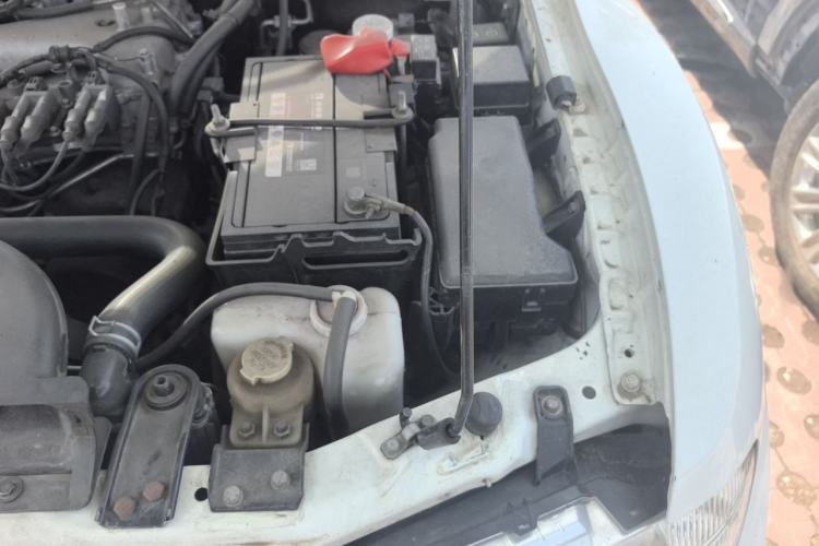 Used Mitsubishi Pajero 2011 V73 3.0L MT GL Engine Bay Left