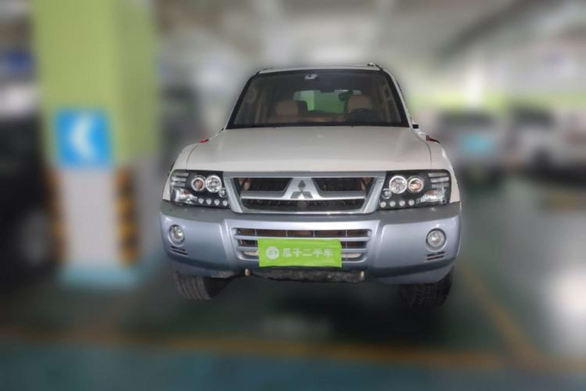 Used Mitsubishi Pajero 2011 V73 3.0L AT GLX Exterior 1