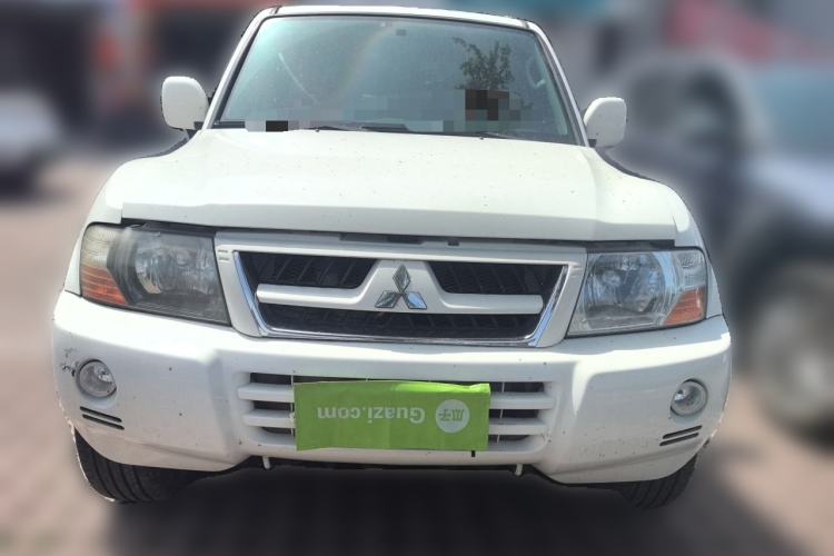 Used Mitsubishi Pajero 2011 V73 3.0L MT GL Front