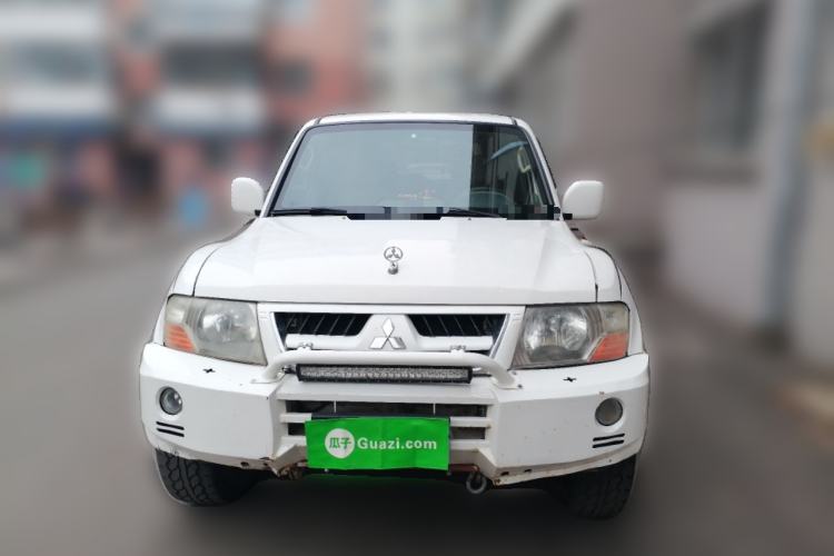 Used Mitsubishi Pajero 2011 V73 3.0L MT GL Front