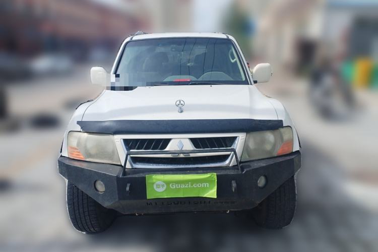 Used Mitsubishi Pajero 2011 V73 3.0L AT GLX Front