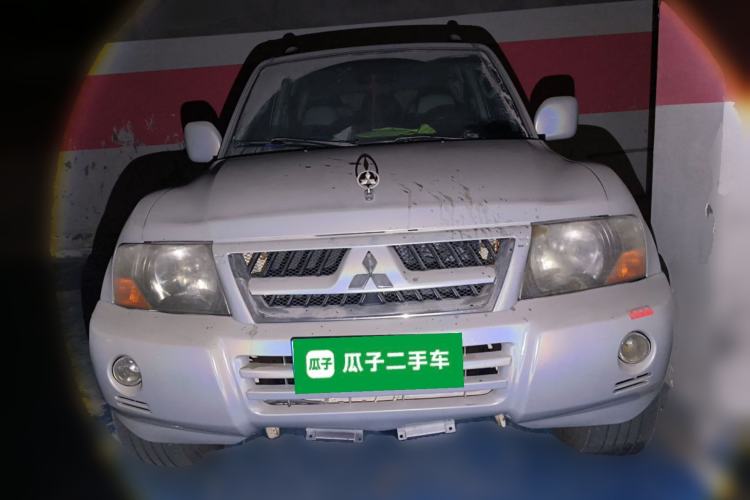 Used Mitsubishi Pajero 2011 V73 3.0L MT GL Front