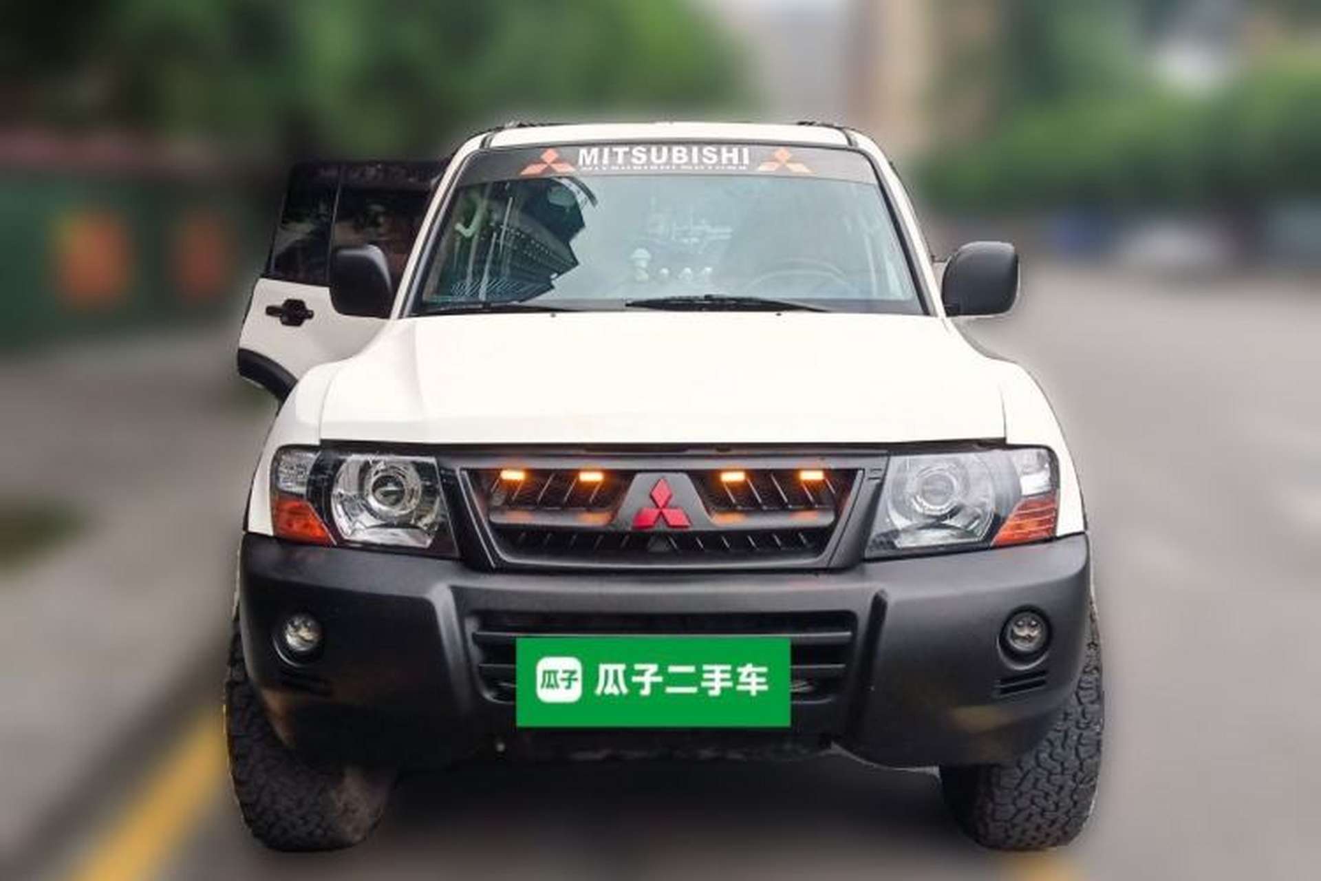 Used Mitsubishi Pajero 2011 V73 3.0L AT GLX Front