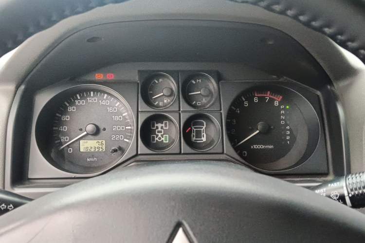 Used Mitsubishi Pajero 2011 V73 3.0L AT GLX Instrument Cluster