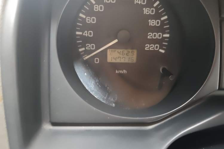 Used Mitsubishi Pajero 2011 V73 3.0L AT GLX Odometer Close Up