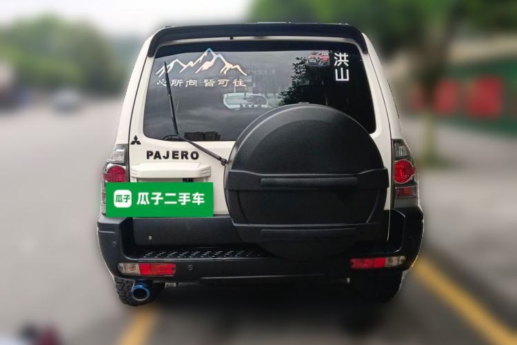 Used Mitsubishi Pajero 2011 V73 3.0L AT GLX Rear