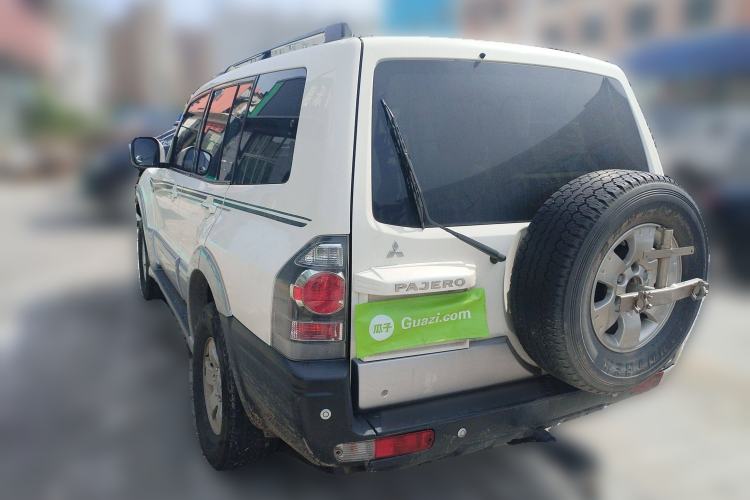 Used Mitsubishi Pajero 2011 V73 3.0L AT GLX Rear Left 45 Deg