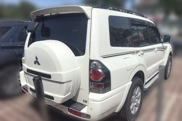 Used Mitsubishi Pajero 2011 V73 3.0L MT GL Rear Right 45 Deg