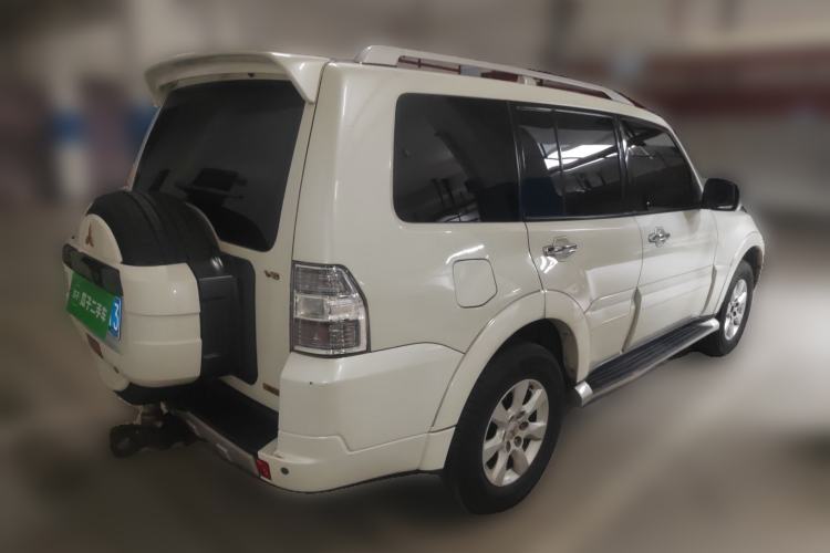 Used Mitsubishi Pajero 2011 3.0L Elite Edition Rear Right 45 Deg