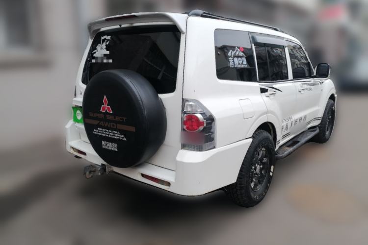 Used Mitsubishi Pajero 2011 V73 3.0L MT GL Rear Right 45 Deg