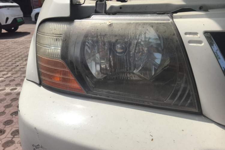 Used Mitsubishi Pajero 2011 V73 3.0L MT GL Right Front Headlight