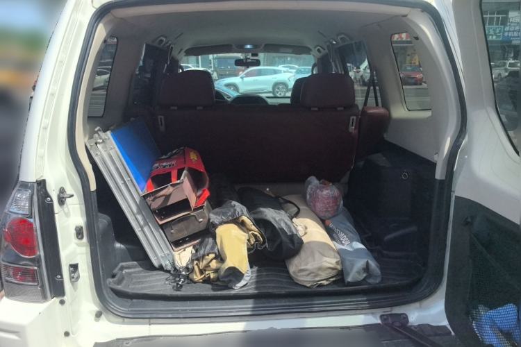 Used Mitsubishi Pajero 2011 V73 3.0L MT GL Trunk