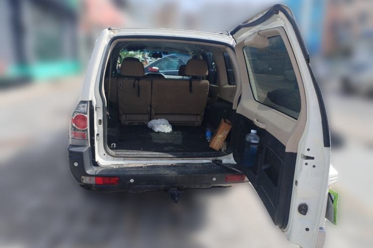 Used Mitsubishi Pajero 2011 V73 3.0L AT GLX Trunk