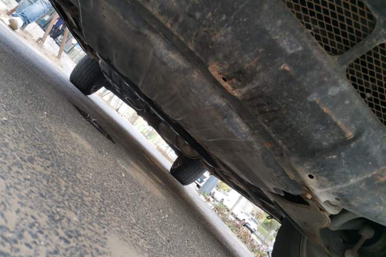 Used Mitsubishi Pajero 2012 3.0L Luxury Edition Chassis Front
