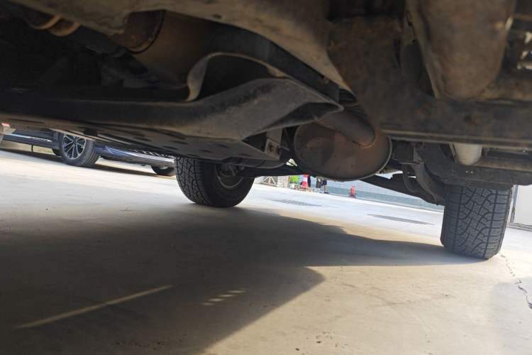 Used Mitsubishi Pajero 2012 3.0L Elite Upgrade Edition Chassis Front Left
