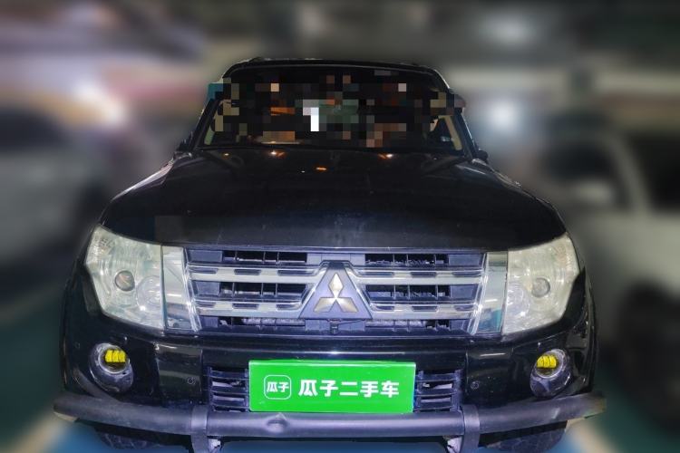 Used Mitsubishi Pajero 2012 3.0L Elite Upgrade Edition Front