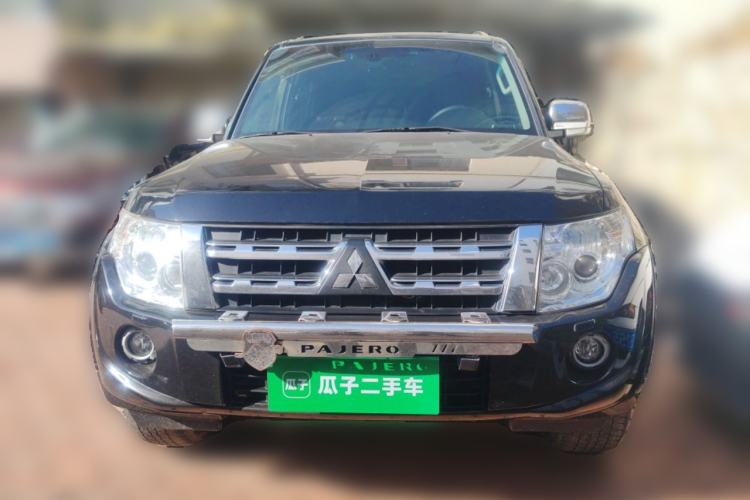 Used Mitsubishi Pajero 2012 3.0L Elite Edition Front