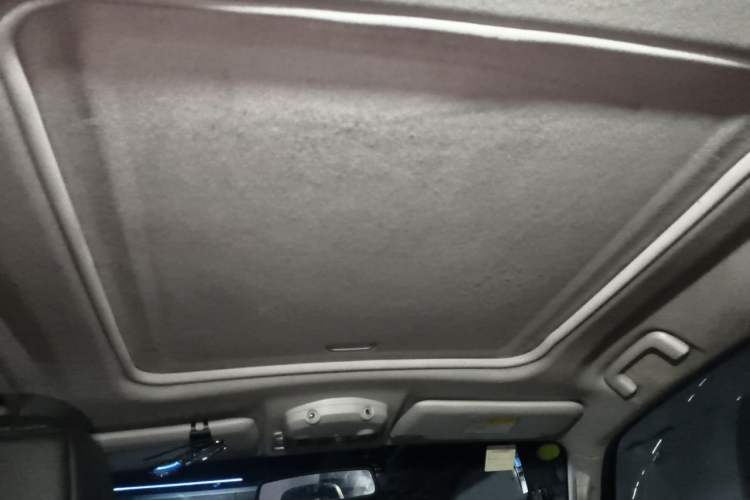 Used Mitsubishi Pajero 2012 3.0L Elite Edition Headliner